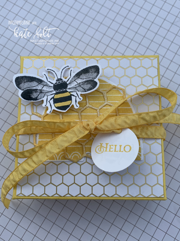 Box for body butter. Made using the Honey Bee Bundle and the Golden Honey papers from Saleabration. Featuring a honey bee, honey comb and  ruched ribbon and gift tag.